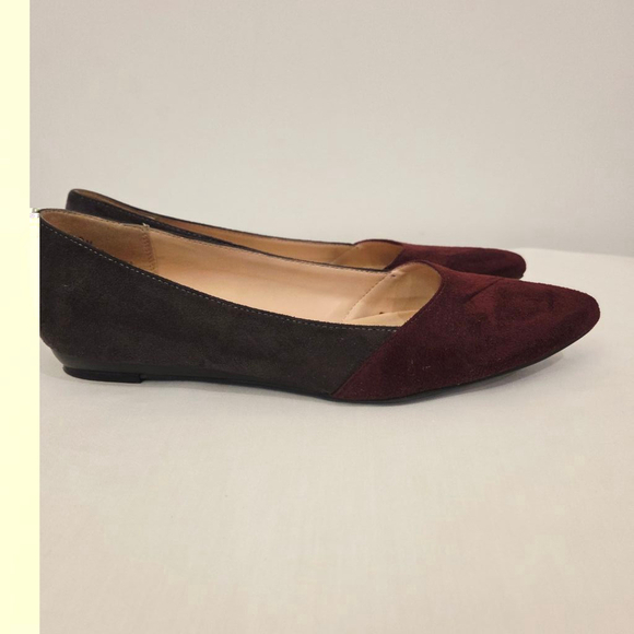 Women's Andrew Geller Burgundy and Gray Flats Size 9 - Picture 1 of 7